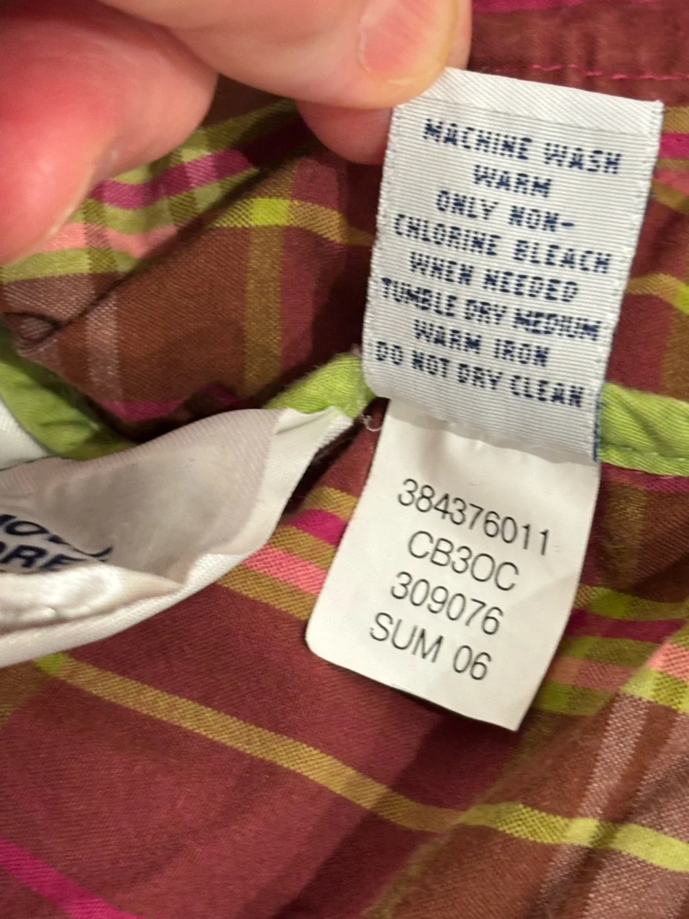 Old Navy baby/toddler Plaid Button-Up Jacket in Burgundy/lime 12-16 mos